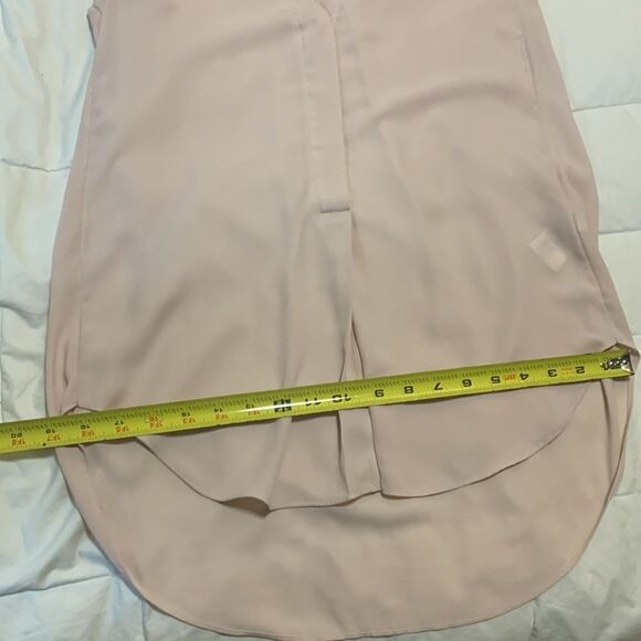 H&M, blouse, sleeveless, button down rough hewn edges, size 4 - Picture 9 of 14